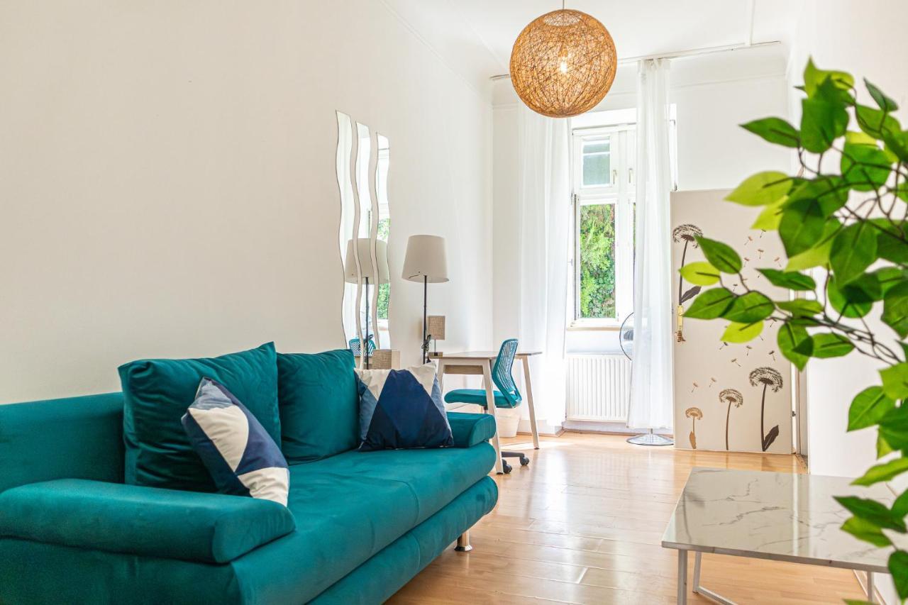 Elegant Haven: Stylish And Spacious 3br Appartement Vienne