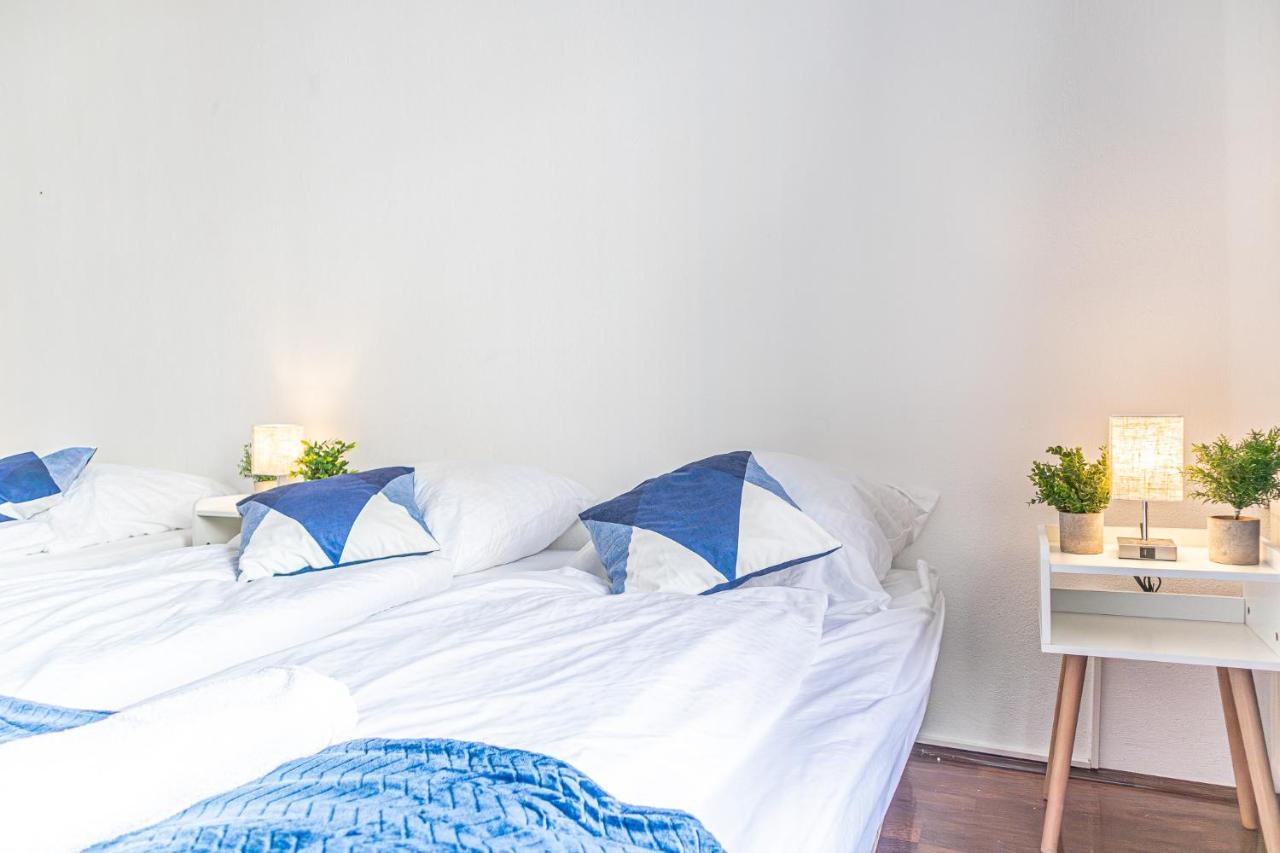 Elegant Haven: Stylish And Spacious 3br Appartement